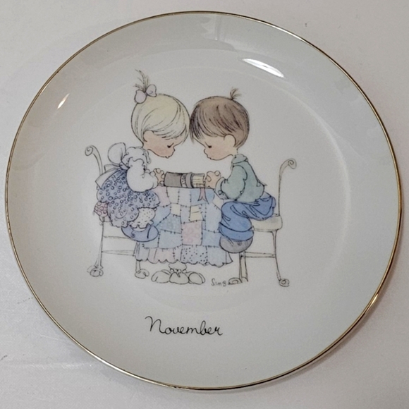 Precious Moments Months of the Year Plates - November - Picture 4 of 10